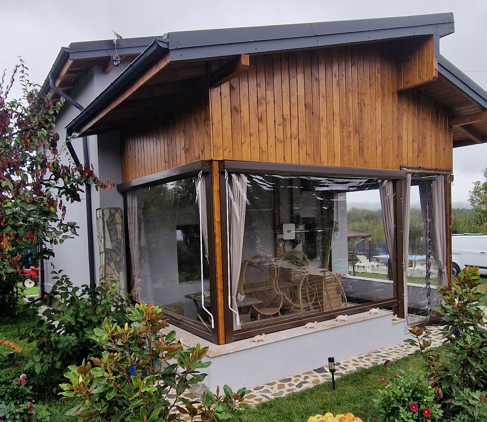 Folie Transparentă cu Capse și Bride